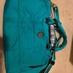Lululemon Bon Voyage Duffel